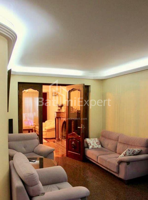 Apartment 140 m² - King Parnavaz, Batumi, Georgia