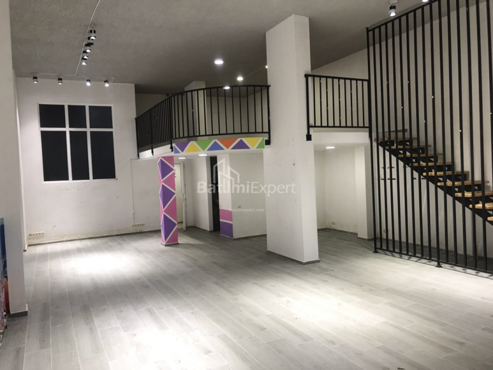 Office 130 m² - Ekvtime Takaishvili, Batumi, Georgia