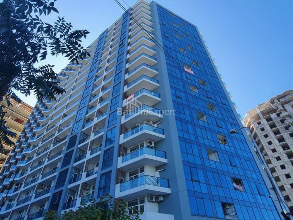 Apartment 42.3 m² - Lech and Maria Kaczynski, Batumi, Georgia