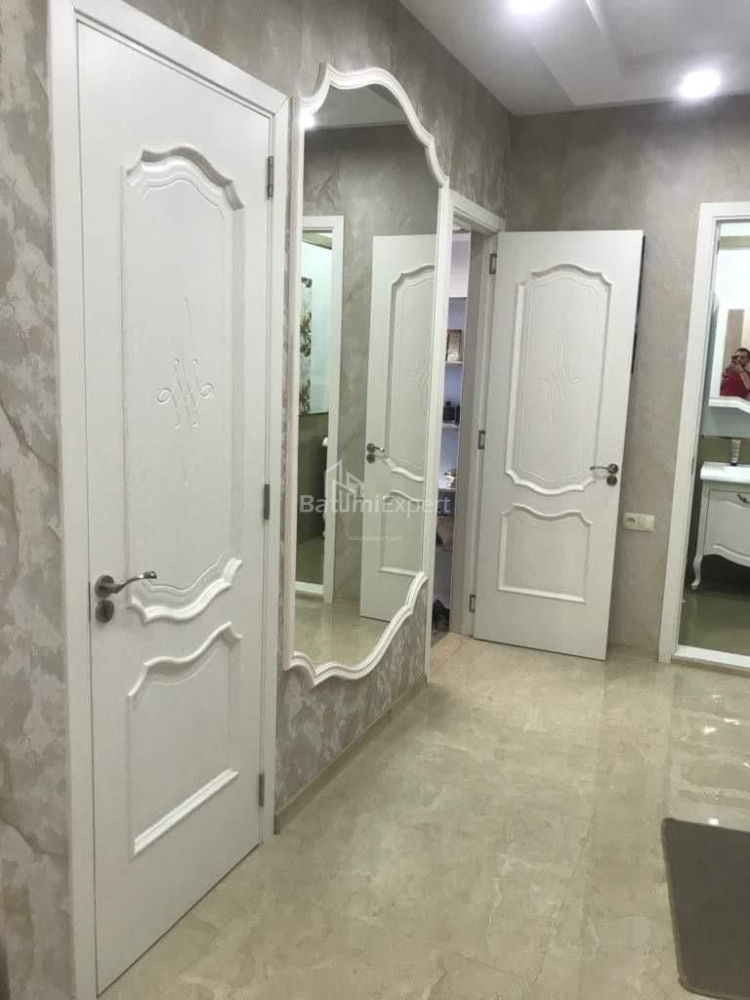 Apartment 70 m² - Ilia Chavchavadze, Batumi, Georgia