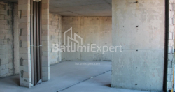 Apartment 2-room 74 m² - Avenue of Heroes, Batumi