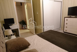 Apartment 3-room 90 m² - Niko Pirosmani, Batumi