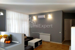 Apartment 3-room 80 m² - Alexandr Pushkin, Batumi