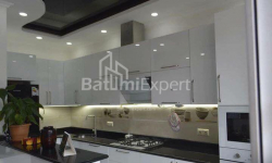 Apartment 3-room 80 m² - Yuryevskaya, Batumi