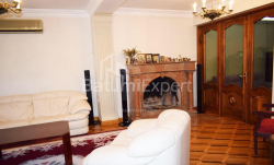 Apartment 4-room 120 m² - Zurab Gorgiladze, Batumi