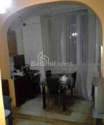 Apartment 4-room 80 m² - Petre Melikishvili, Batumi