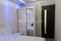 Apartment 6-room 110 m² - Ivane Javakhishvili, Batumi