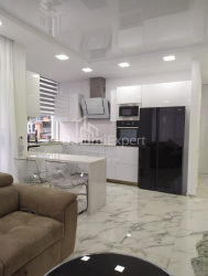Apartment 3-room 75 m² - Niko Pirosmani, Batumi