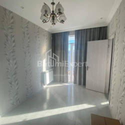 Apartment 3-room 50 m² - Selim Khimshiashvili, Batumi
