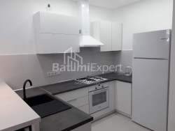 Apartment 4-room 93 m² - Niko Pirosmani, Batumi
