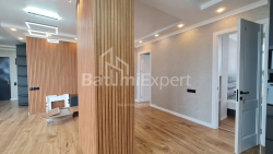 Apartment 4-room 101 m² - Vazha Pshavela, Batumi