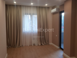 Apartment 4-room 100 m² - Zurab Gorgiladze, Batumi