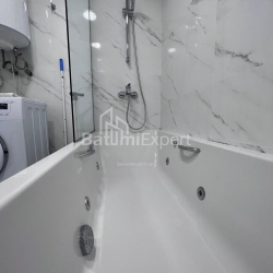 Apartment 57 m² - Lech and Maria Kaczynski, Batumi, Georgia